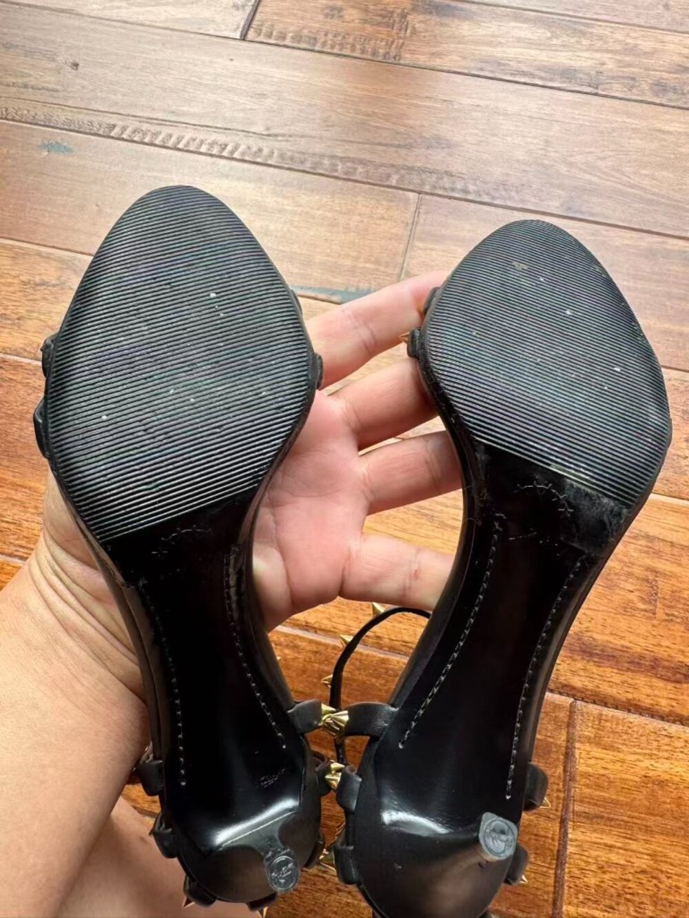 100% Authentic Giuseppe Zanotti Coline studded sandal, Sz 37.5 - Picture 5 of 8